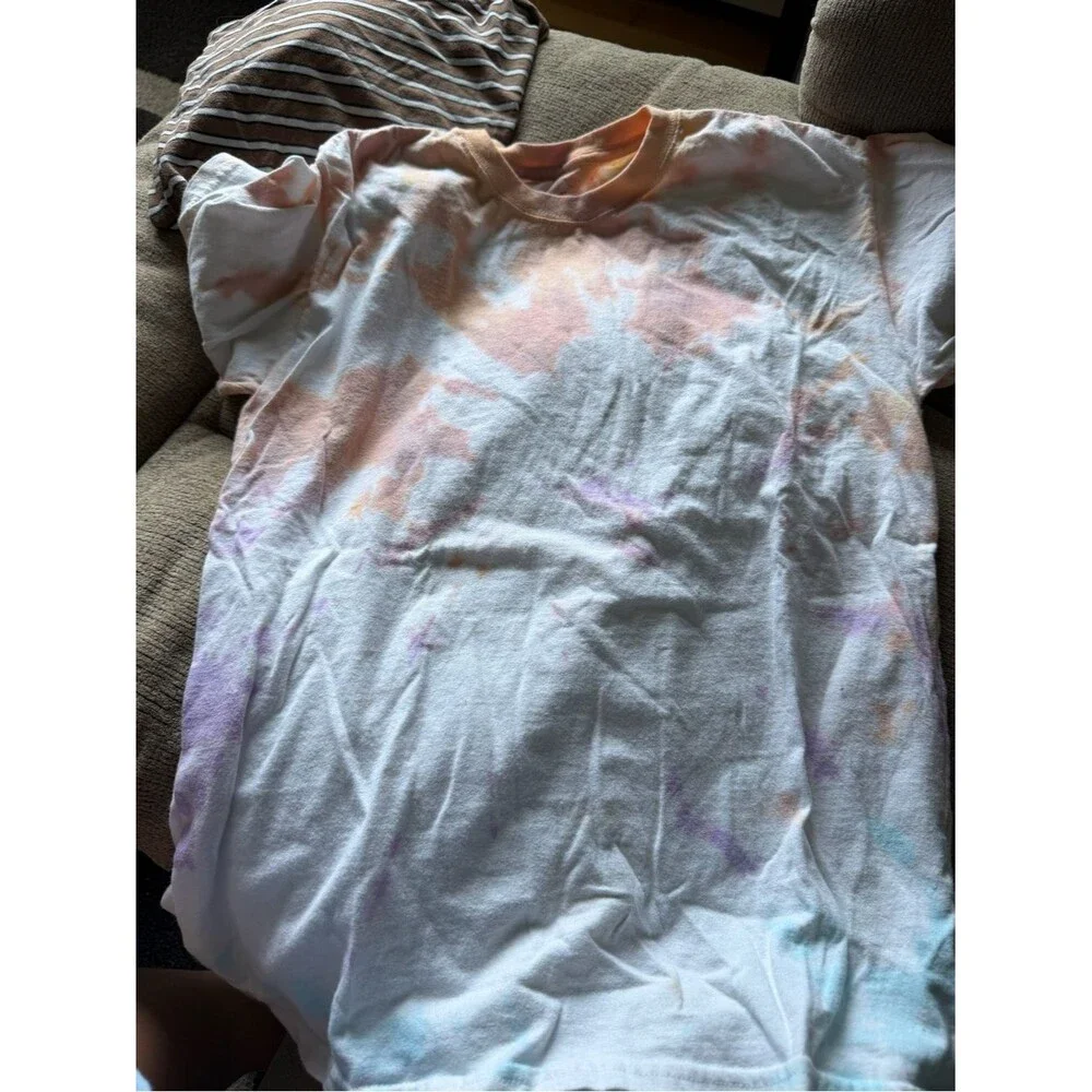 Bundle of 6 Graphic Tees